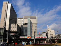 高岡駅