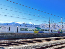 小淵沢駅