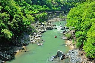 龜岡市