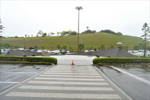 5.穿越斑馬線。