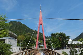 四國中央市