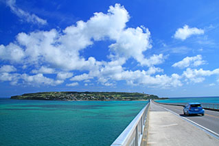 沖縄本島その他南部でレンタカーを借りるならたびらいが便利