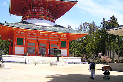 根本大塔