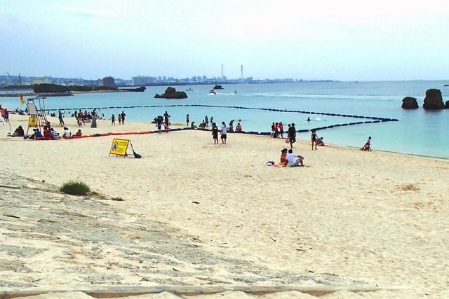 安良波公園和海灘