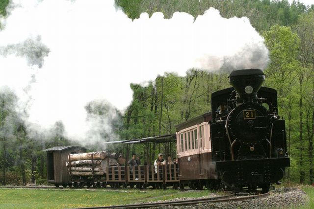 森林鐵路蒸汽火車「雨宮21號」，在遠輕町等待你的光臨