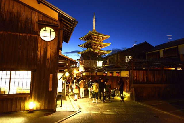 京都・東山花灯路