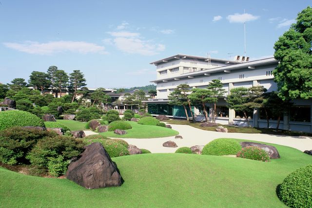 文青美術館交通整理！足立美術館