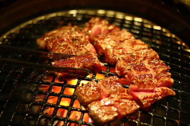 大啖阿古豬、黑毛和牛！沖繩人氣燒肉店四選
