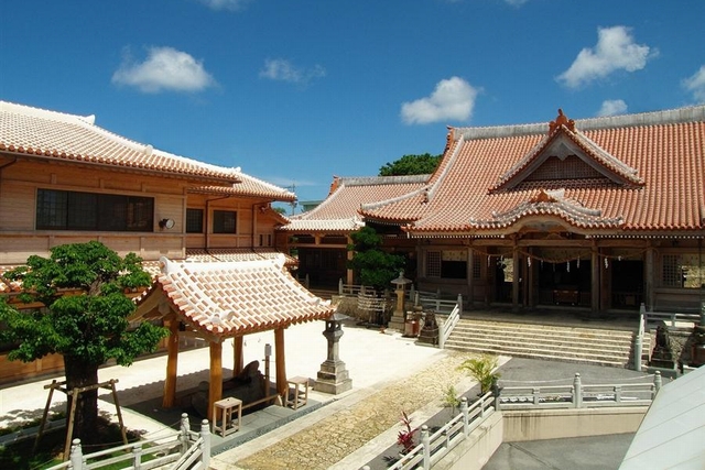 沖繩神社不只波上宮！沖繩著名神社4大推薦