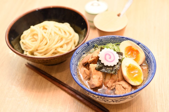 別說你沒聽過！濃厚風味沖繩沾麵老店「三竹壽」